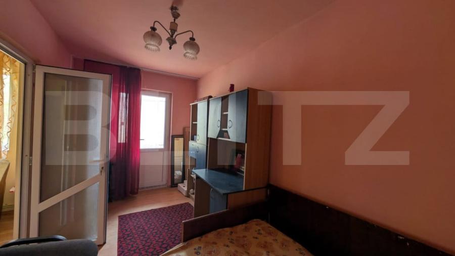 Apartament cu 2 camere semidecomandat în Micro 4