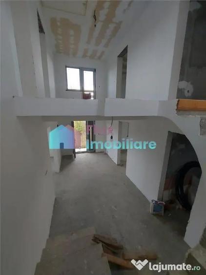 Casa cu 8450 mp teren in Solca - 14