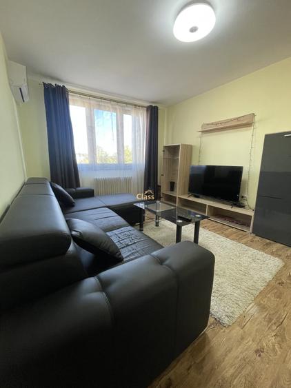 Apartament cu 2 camere semidecomandat, mobilat în Semicentral