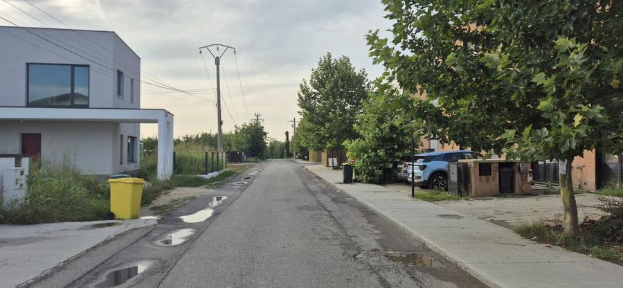 Teren Construcții intravilan de 600 mp, în Balotești