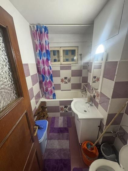Inchiriez apartament cu 3 camere - 1
