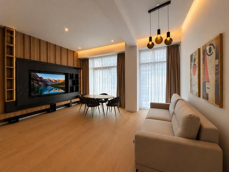 Apartament cu 3 camere semidecomandat în Floreasca