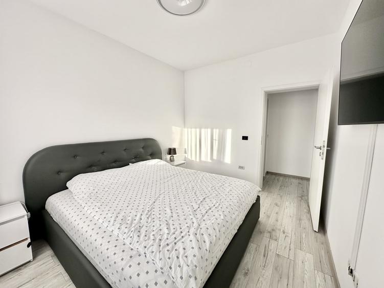 Duplex cu 4 camere cu Canalizare în Moșnița Veche