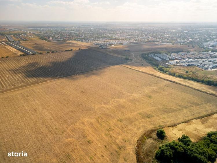 Teren de 16500 mp, în Tunari