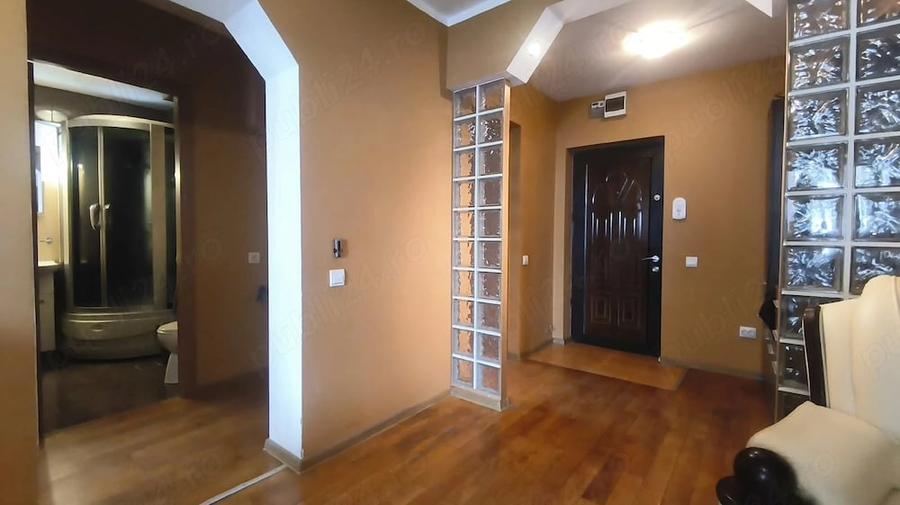 Apartament cu 2 camere decomandat în Gojdu