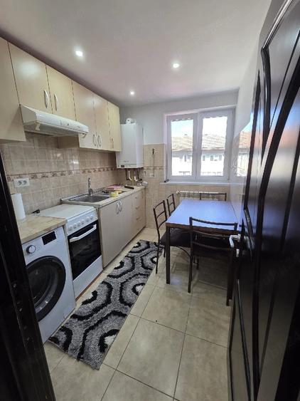 Apartament cu 2 camere decomandat în Horia