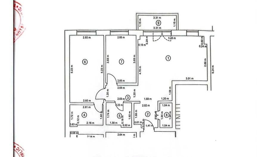 Apartament cu 3 camere decomandat în Tractorul
