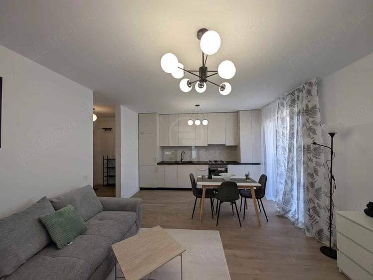 Apartament cu 2 camere semidecomandat în Florești