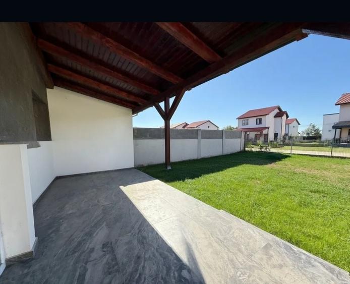 Casă cu 4 camere în Central