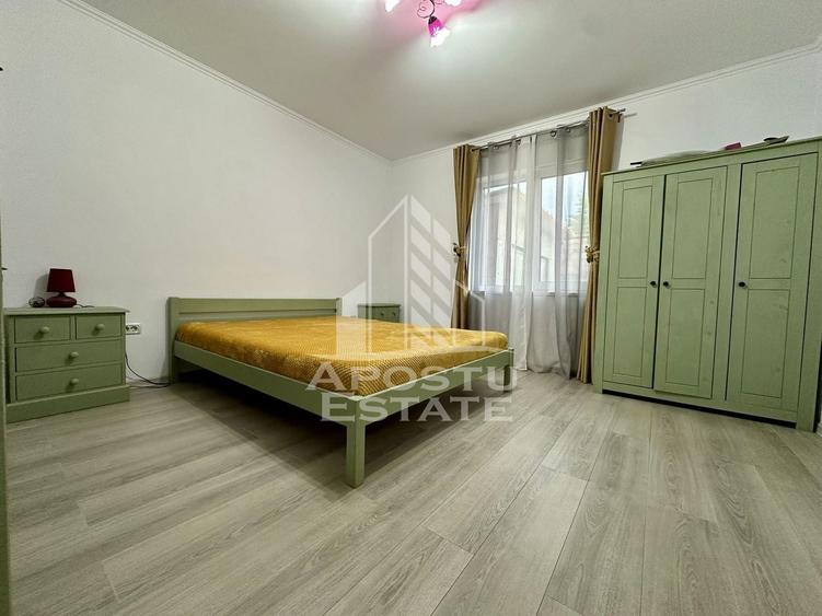Casă individuală cu 4 camere cu Canalizare în Utvin