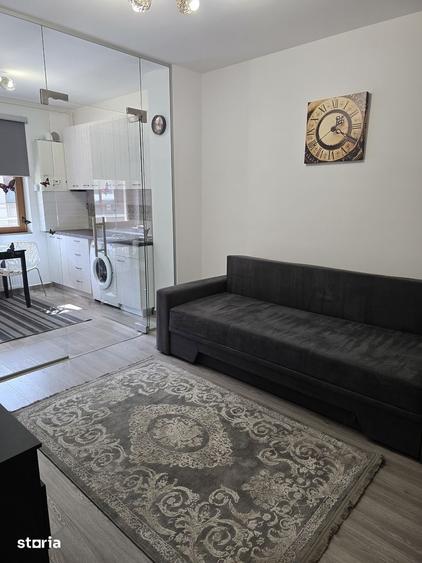 Apartament cu 2 camere semidecomandat în Berceni