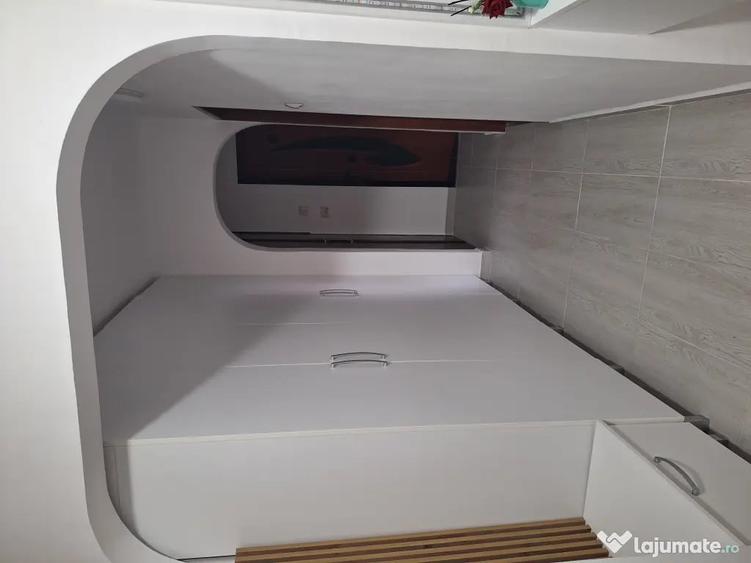 Apartament cu 3 camere decomandat în Rogerius
