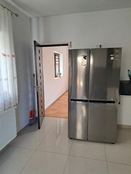 Casă individuală cu 4 camere cu Teren 300 Mp în Central