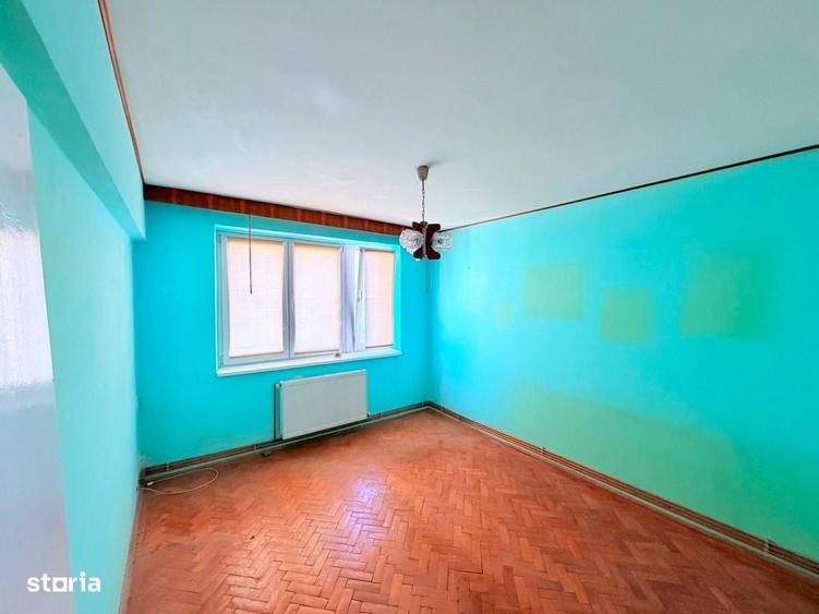 Apartament cu 2 camere decomandat în Piața Unirii