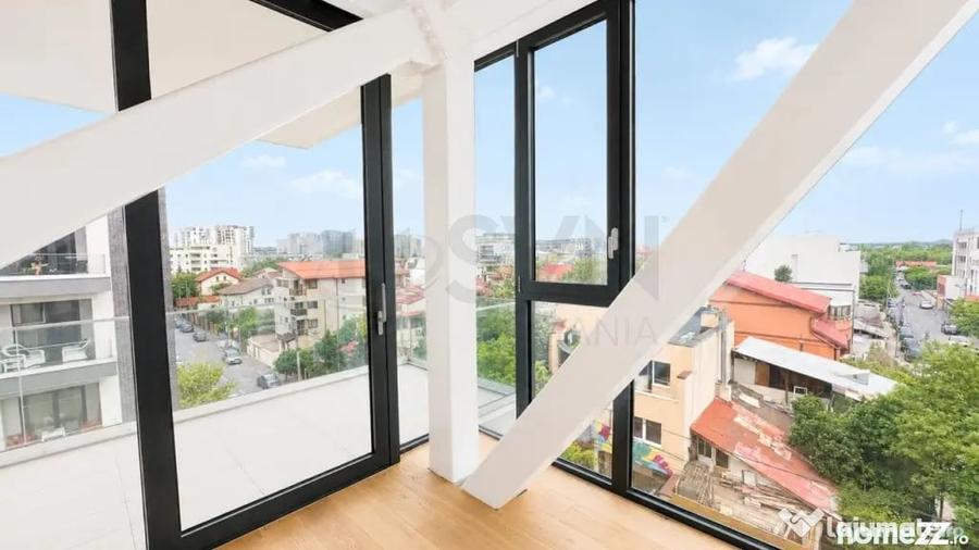 Apartament cu 3 camere decomandat în Aviației