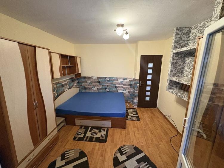 Apartament cu 2 camere decomandat în Aluniș