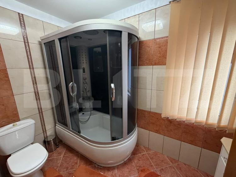 Casă individuală cu 4 camere cu Canalizare în Micești