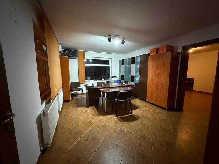 Spațiu comercial, de 53 mp, în Micșunești-Moară