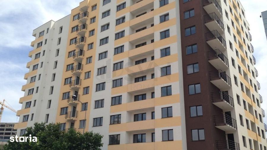 Apartament cu 2 camere semidecomandat, mobilat în Regie