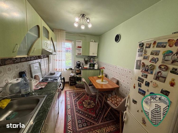 Apartament cu 3 camere decomandat în Tudor