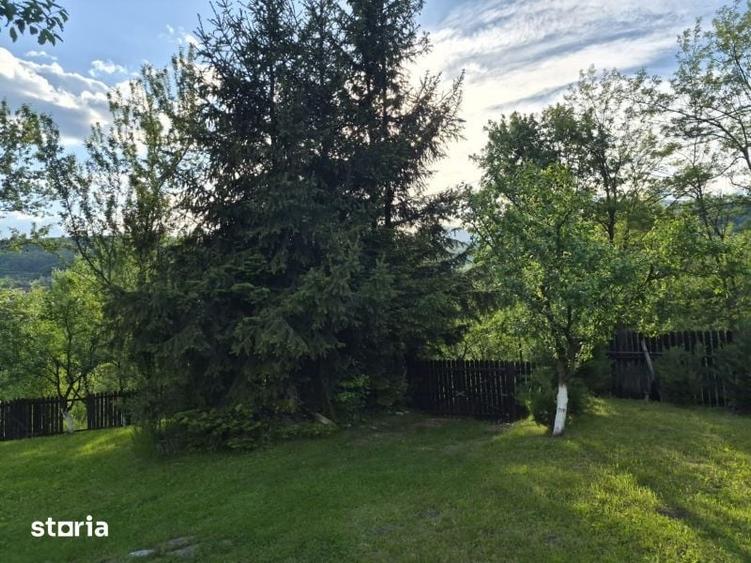 Casă cu 3 camere cu Teren 2250 Mp în Cerașu