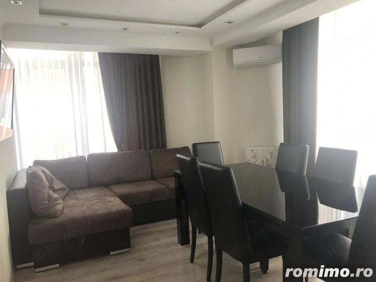 Apartament cu 2 camere decomandat în Gara de Nord