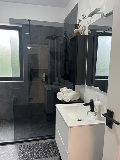 Apartament cu 2 camere decomandat în Bratia din Deal