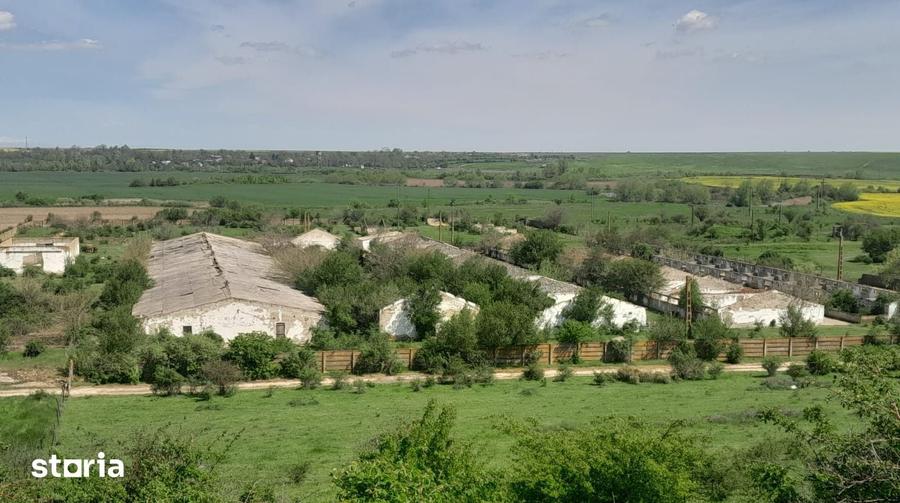 Teren de 84179 mp, în Izvoru