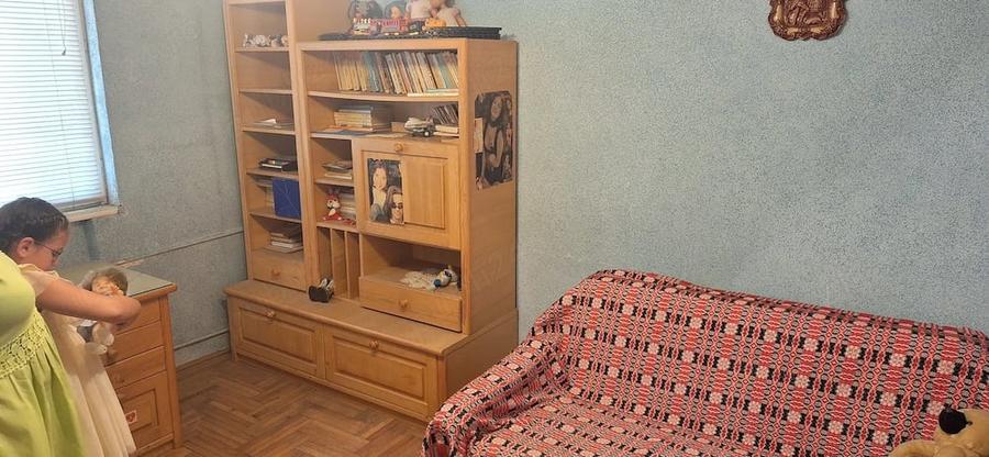 Apartament cu 3 camere decomandat în Exterior Vest