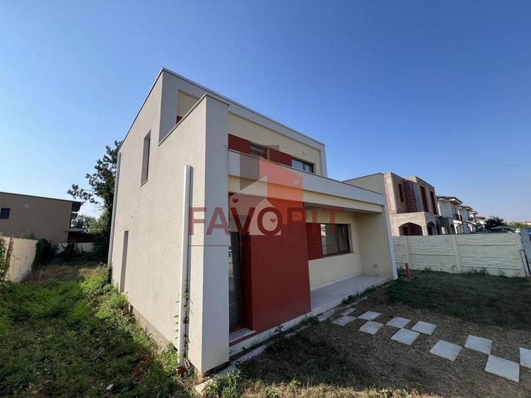 Casă individuală cu 4 camere cu Canalizare în Calea Urseni