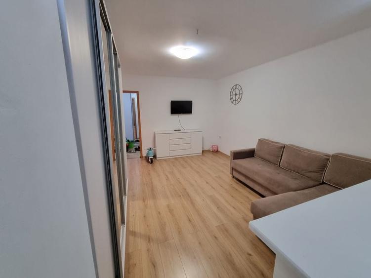 Apartament cu 2 camere semidecomandat în Mureșeni