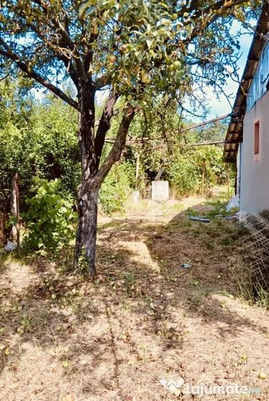 Casă cu 2 camere cu Teren 498 Mp în Ungheni