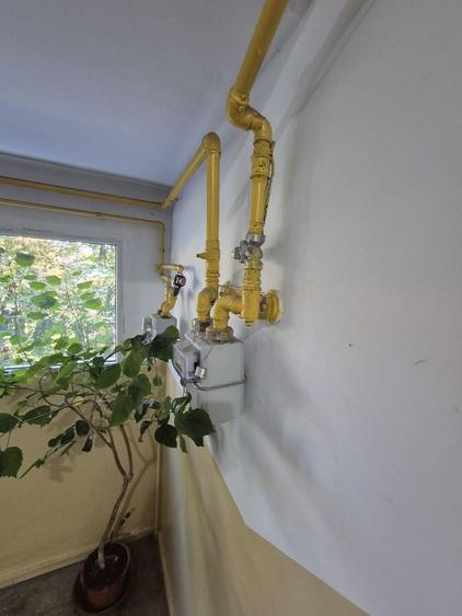 Apartament cu 2 camere decomandat, mobilat în Berceni