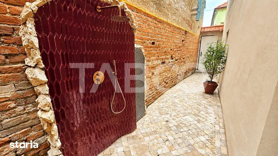 Apartament cu 3 camere în Orașul de Jos