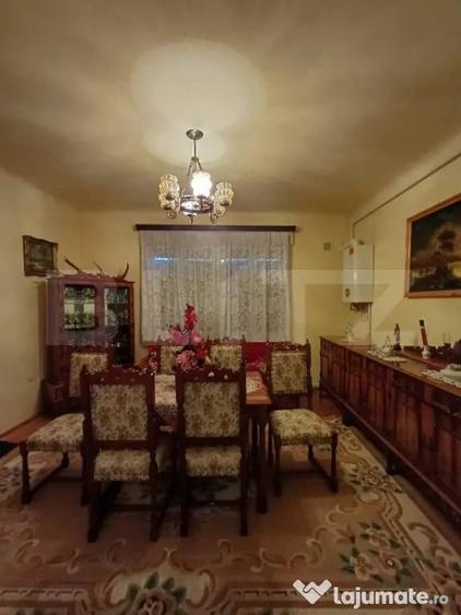 Casă cu 5 camere cu Teren 1085 Mp în Călărași