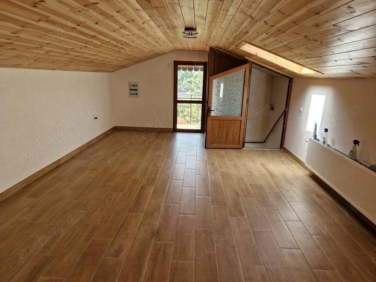 Spațiu comercial, de 900 mp, în Central