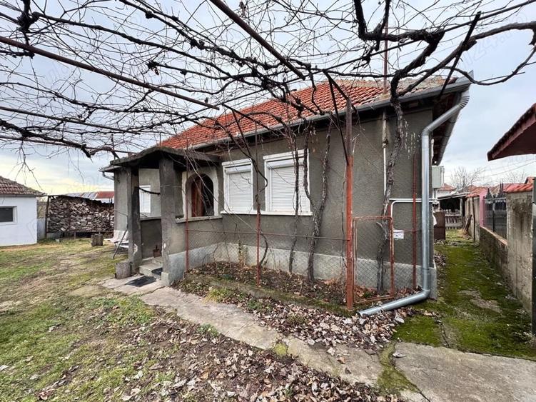 Casă cu 2 camere cu Teren 1700 Mp în Husasău de Tinca