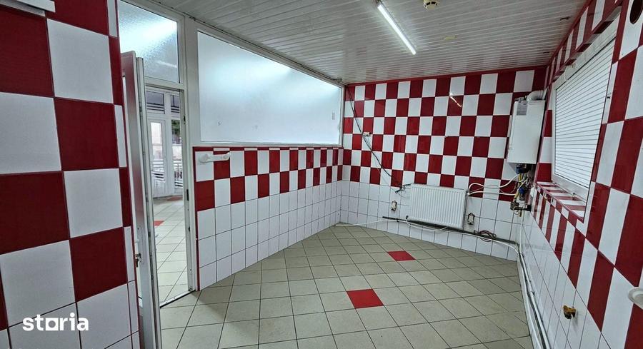 Spațiu comercial, de 72 mp, în Central