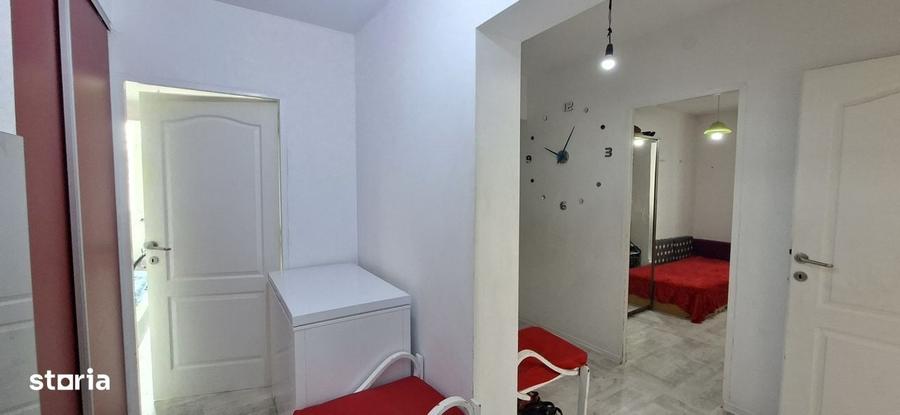 Apartament cu 3 camere în Micro 18