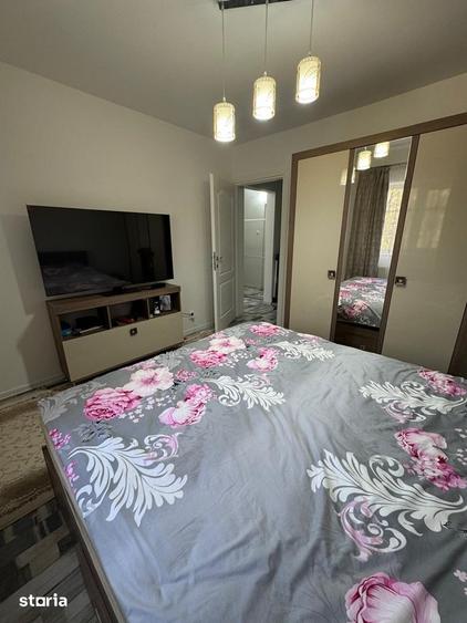 Apartament cu 3 camere în Traian