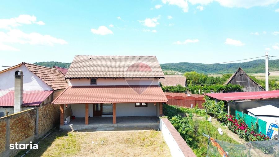 Casă cu 4 camere cu Teren 401 Mp în Hoghilag