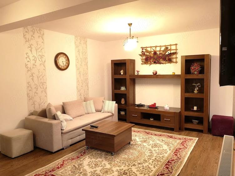 Apartament cu 3 camere decomandat în Turnișor