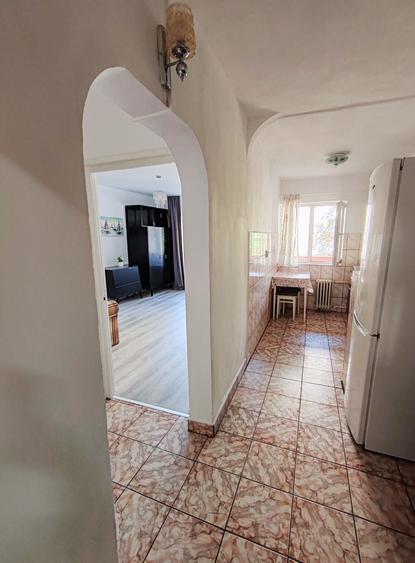 Proprietar Inchiriez apartament 1 camera (34 mp utili), Etaj 1, prima inchiriere! - 2