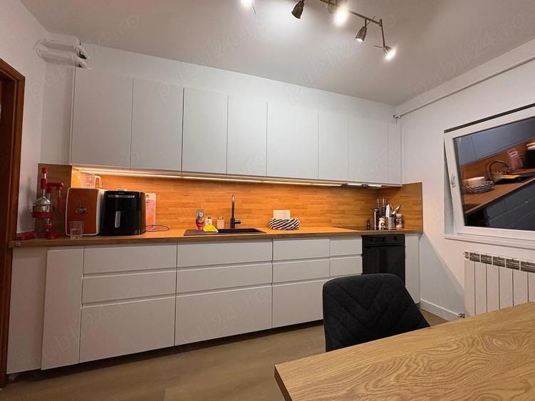 Apartament cu 4 camere decomandat, mobilat în Eminescu