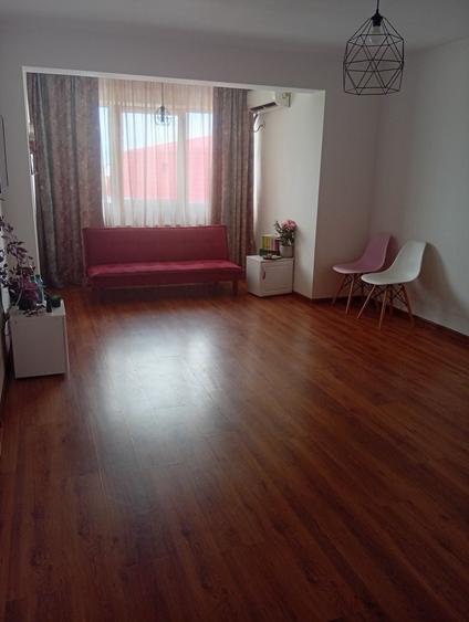 Apartament cu 2 camere semidecomandat în Vest
