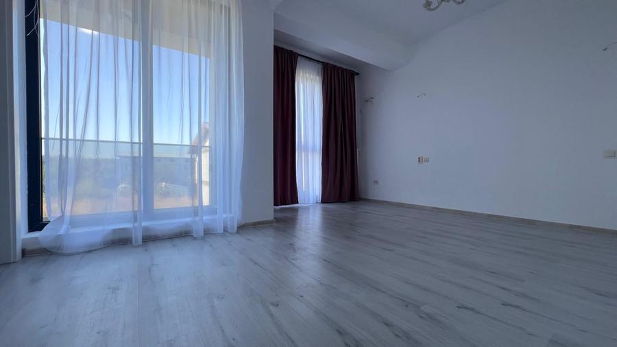 Casă cu 4 camere cu Canalizare în Prelungirea Ghencea