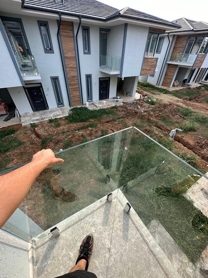 Casă individuală cu 4 camere cu Canalizare în Păulești