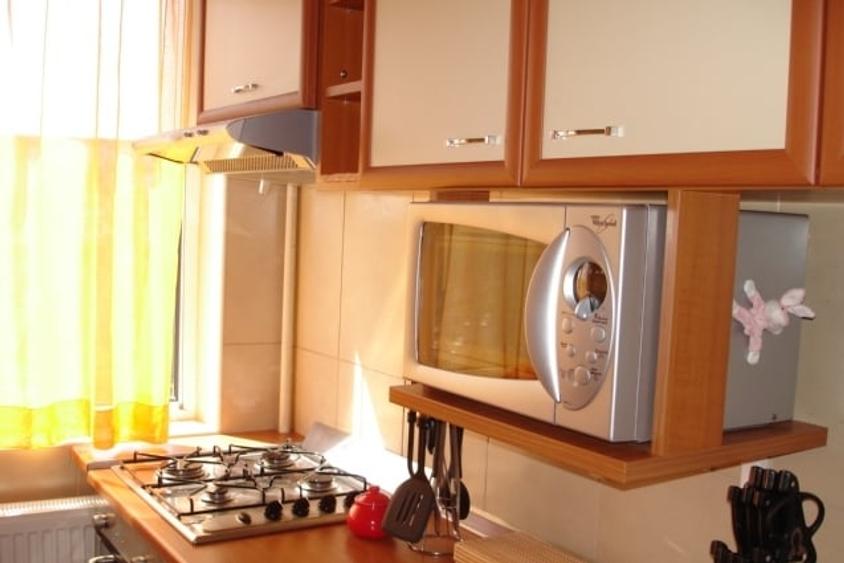 Apartament cu 2 camere semidecomandat în Dristor