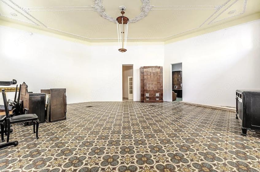 Spațiu comercial, de 465 mp, în Central