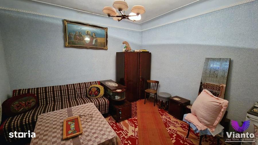 Casă cu 3 camere cu Teren 909 Mp în Poiana Sibiului